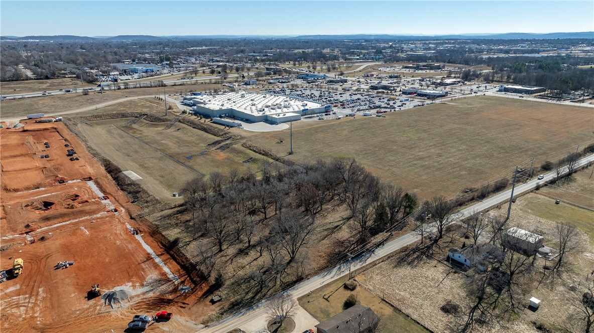 Springdale Outlots - Land