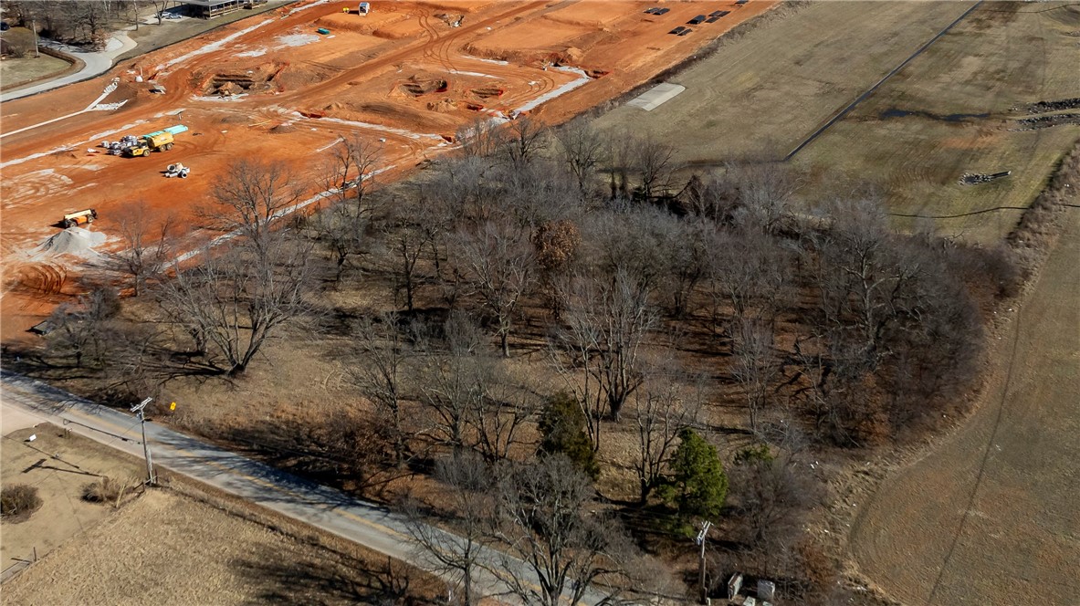 Springdale Outlots - Land