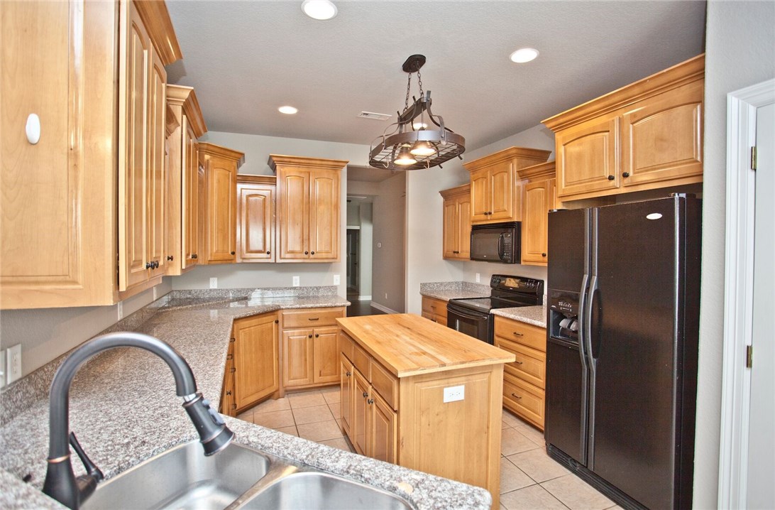 Rockingham Sub Bvv - Residential Lease