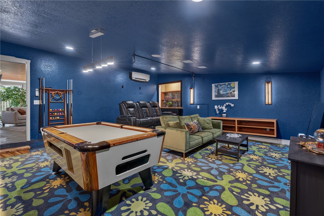 Hardscrabble Place - Residential
