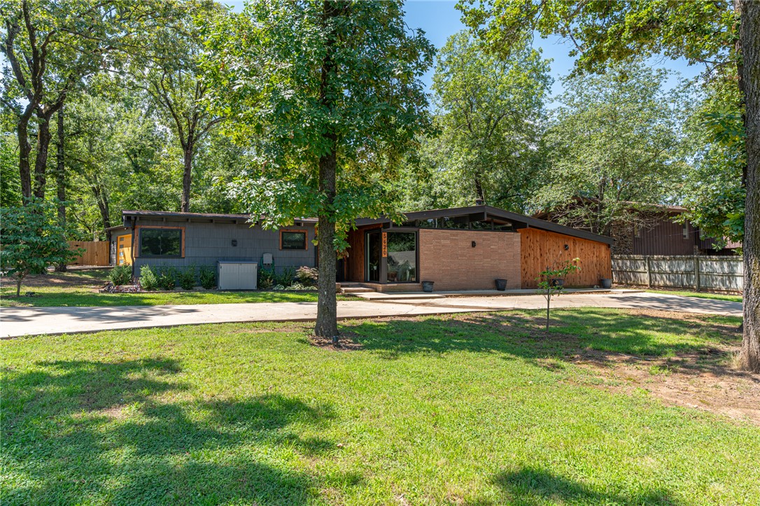 Hardscrabble Place - Residential