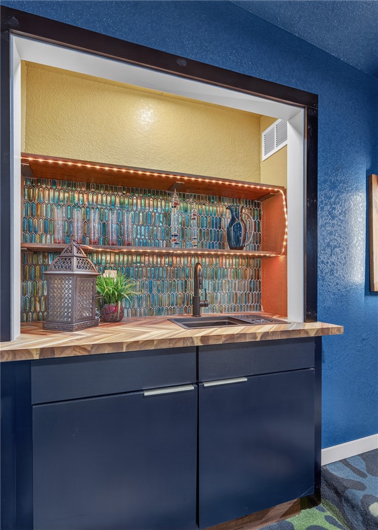 Hardscrabble Place - Residential