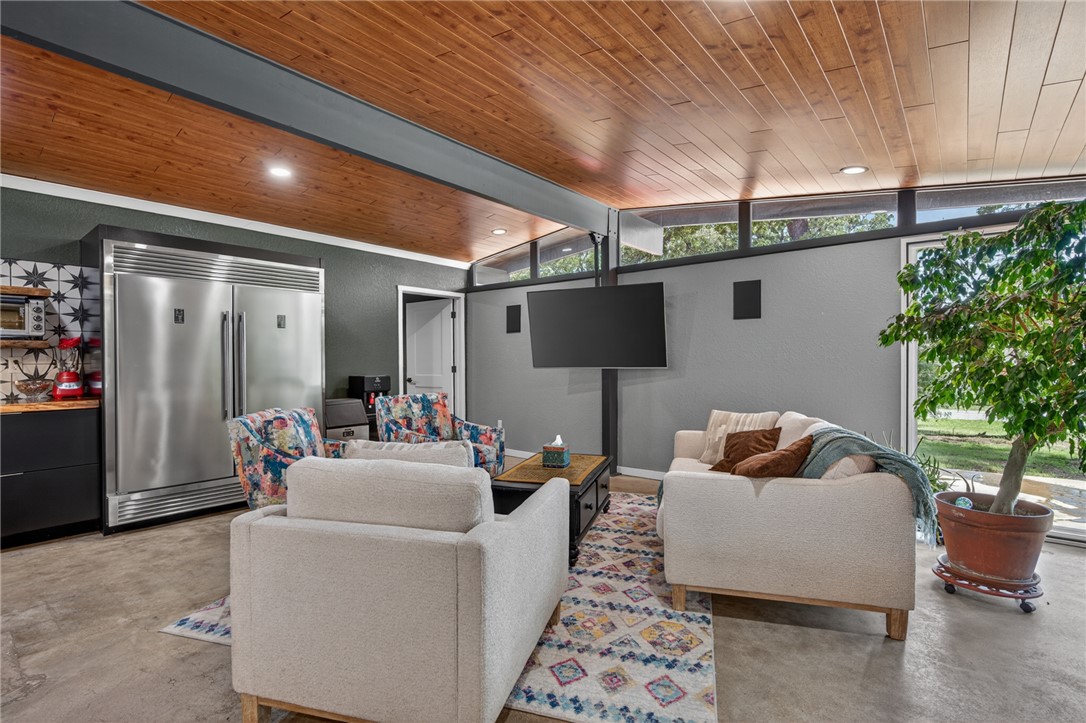 Hardscrabble Place - Residential