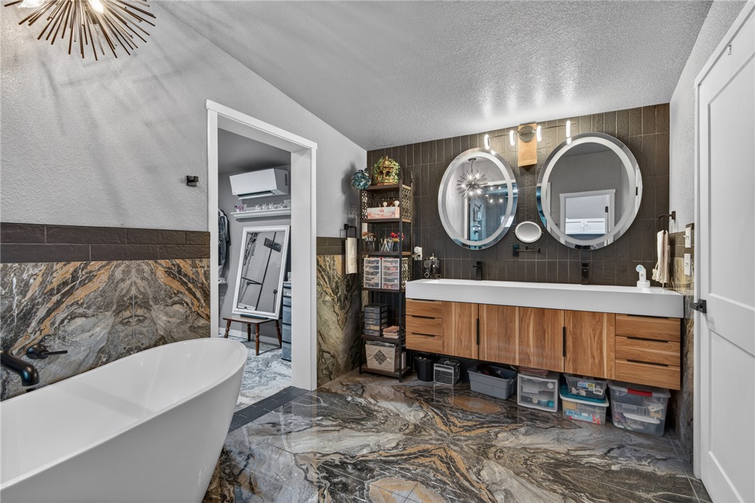 Hardscrabble Place - Residential