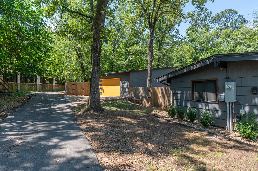 Hardscrabble Place - Residential