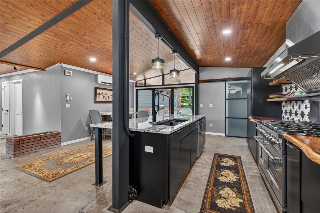 Hardscrabble Place - Residential