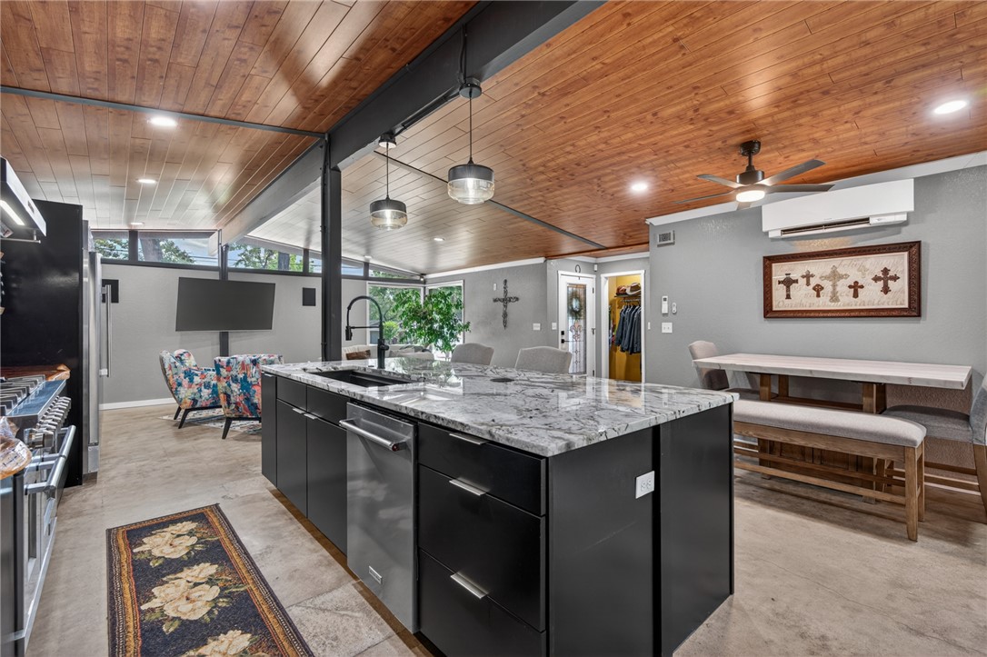 Hardscrabble Place - Residential