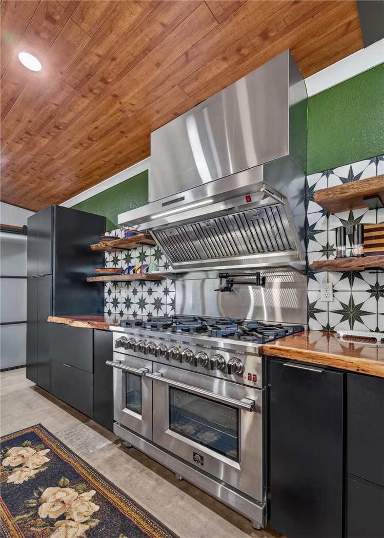 Hardscrabble Place - Residential