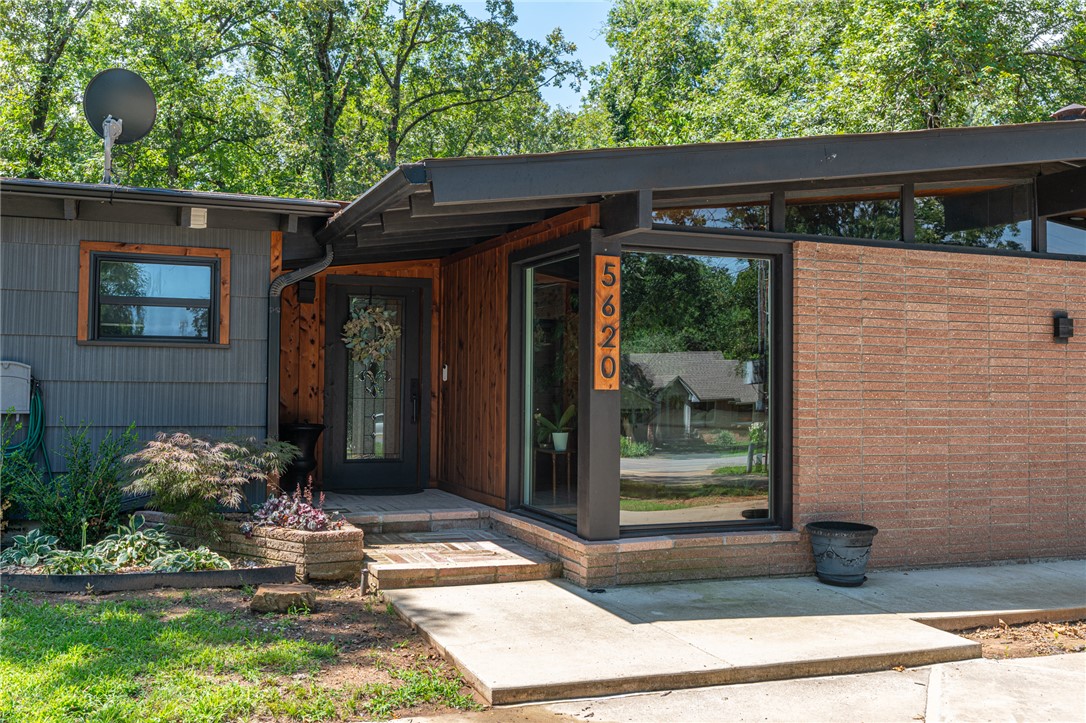 Hardscrabble Place - Residential