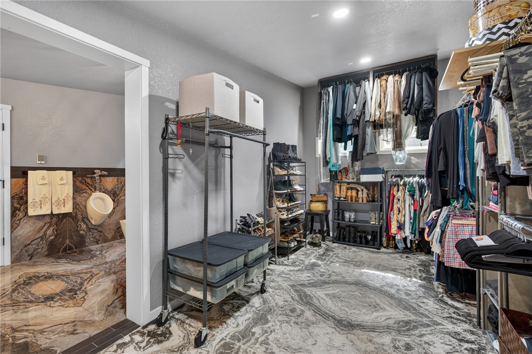Hardscrabble Place - Residential