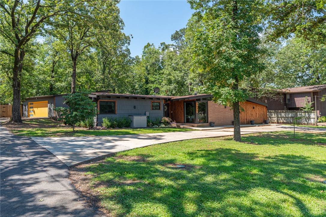 Hardscrabble Place - Residential
