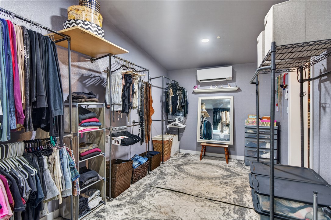 Hardscrabble Place - Residential