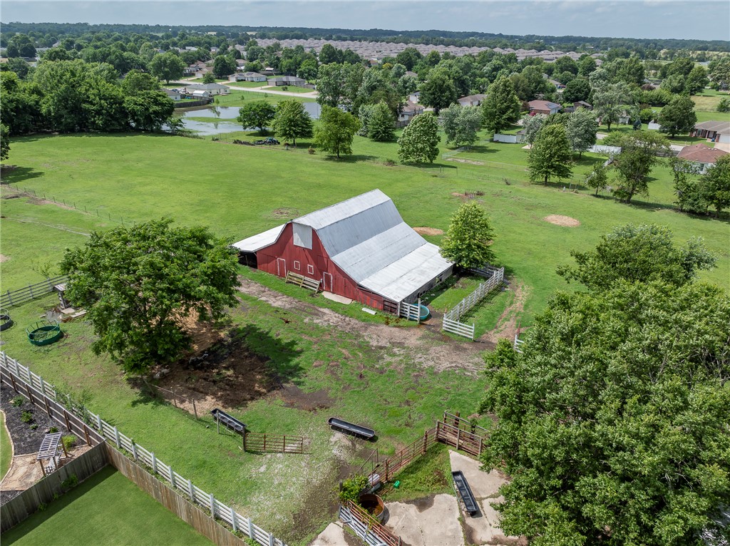 Pea Ridge - Land