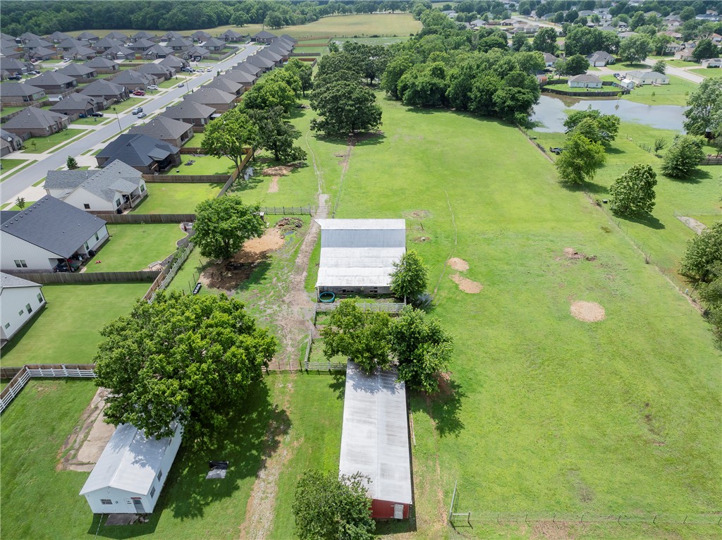 Pea Ridge - Land