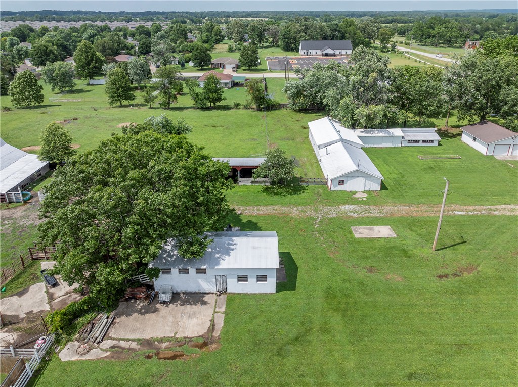 Pea Ridge - Land