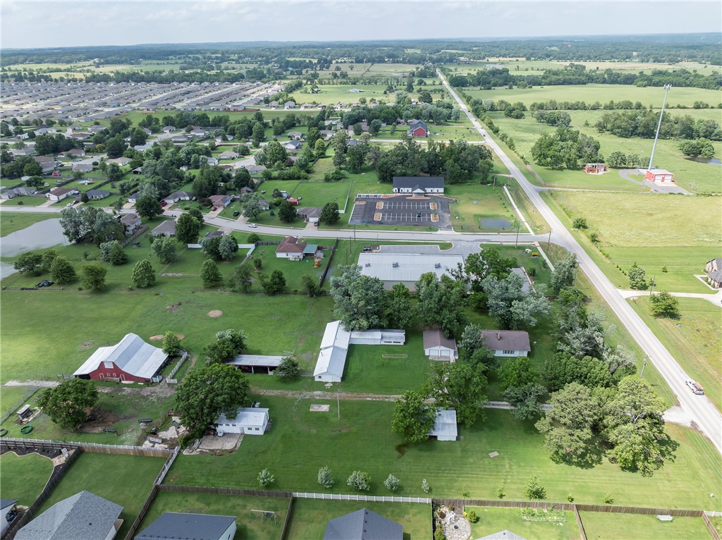 Pea Ridge - Land
