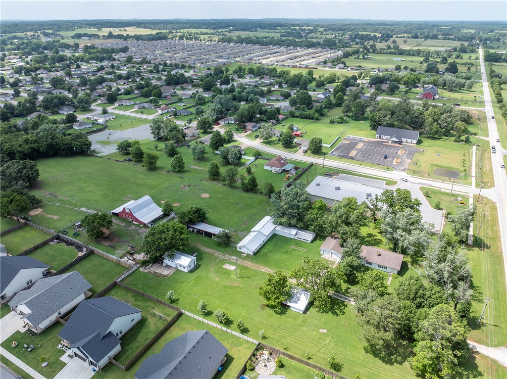 Pea Ridge - Land