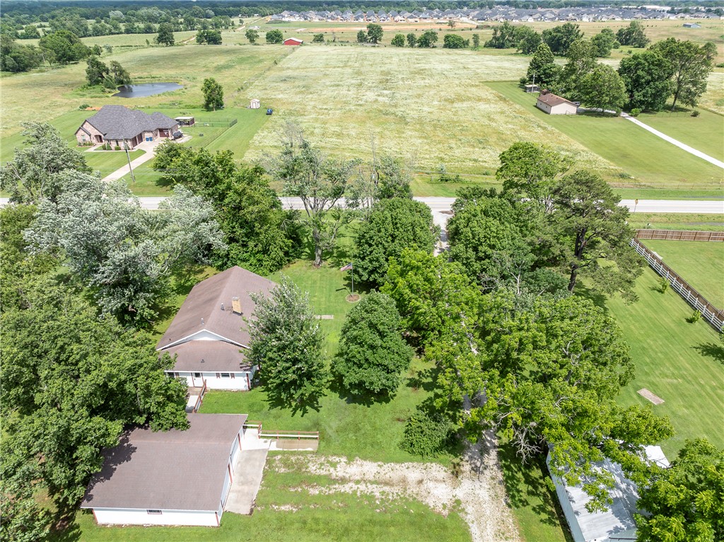 Pea Ridge - Land