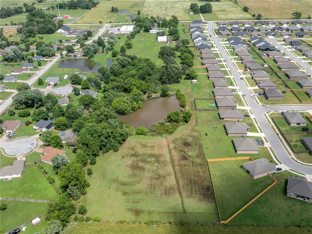 Pea Ridge - Land