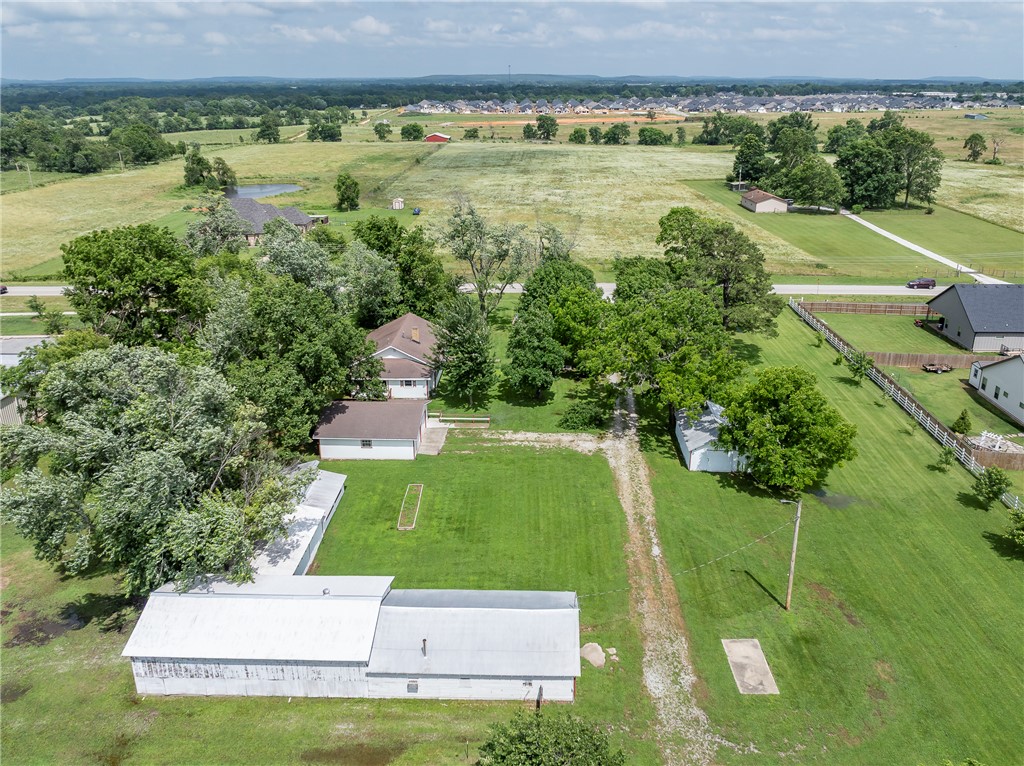 Pea Ridge - Land