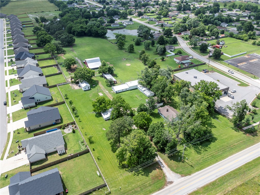 Pea Ridge - Land