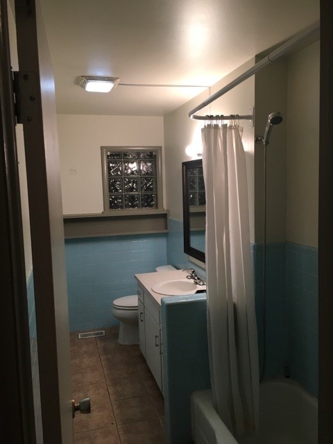 Oaks Manor Sub - Residential Lease