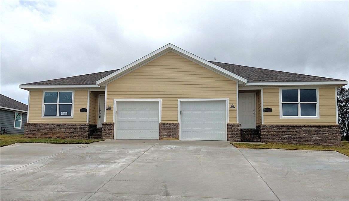 Lawlis Ranch Sub Ph 1 Siloam Spgs - Residential Lease