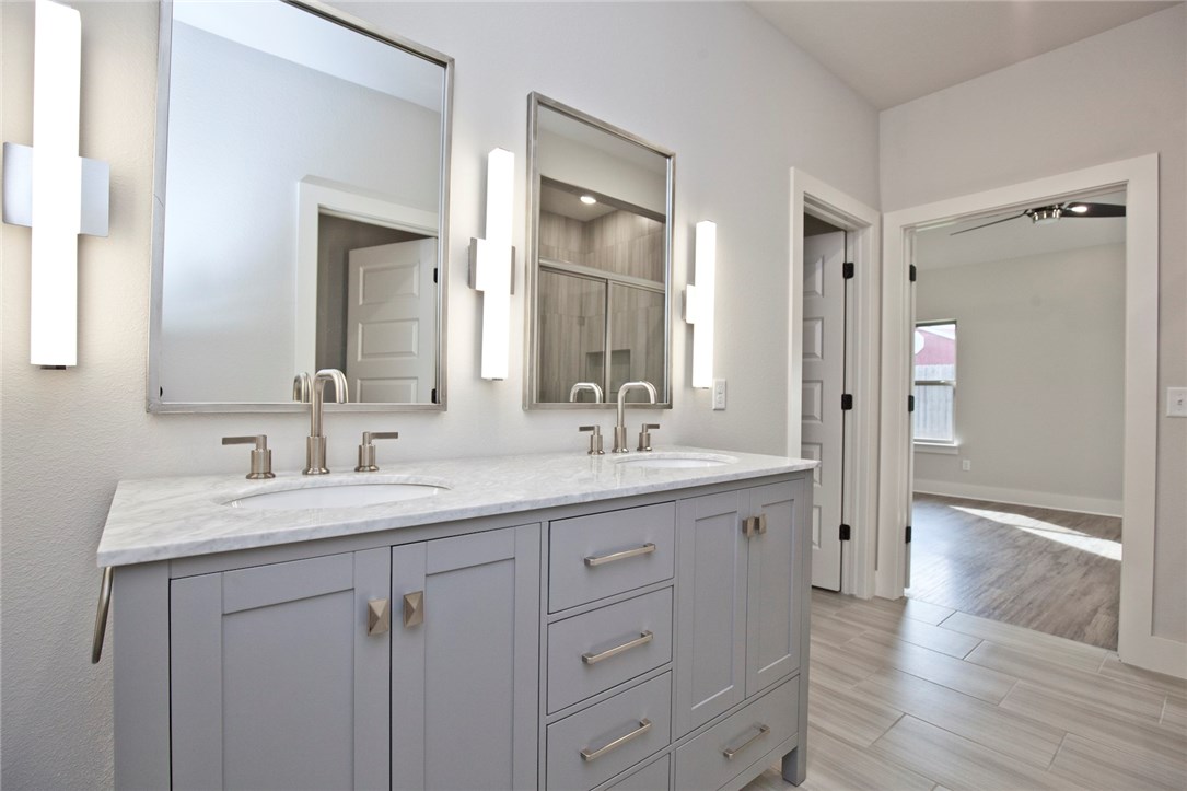 Prairie Meadows Ph I Lowell - Residential Lease