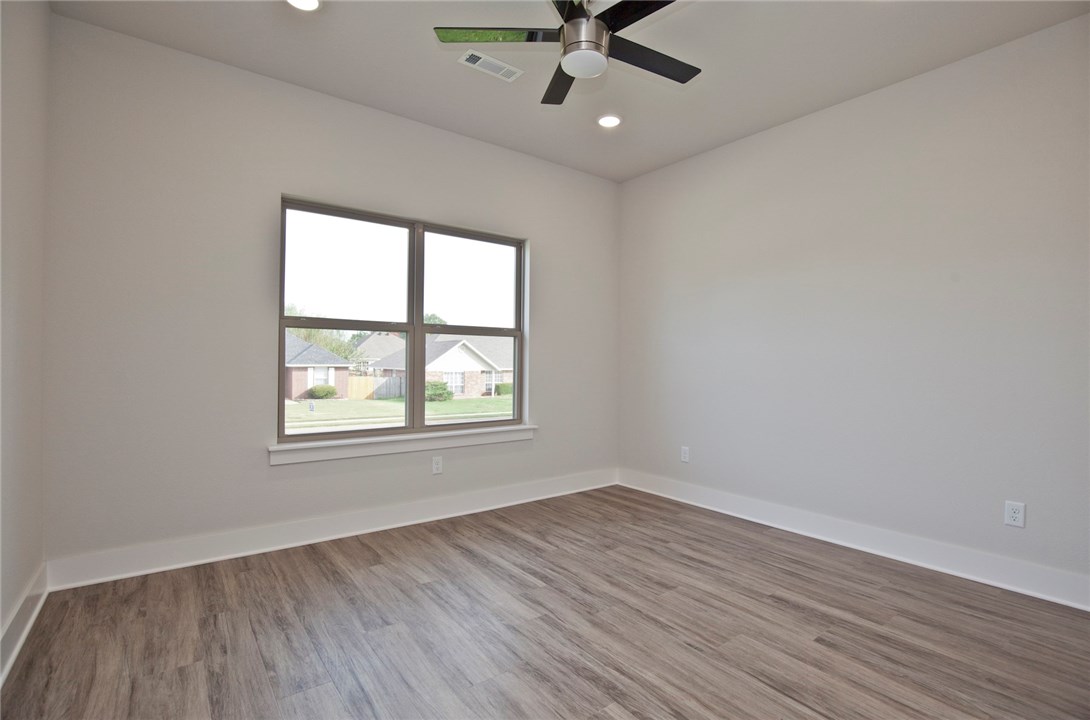 Prairie Meadows Ph I Lowell - Residential Lease