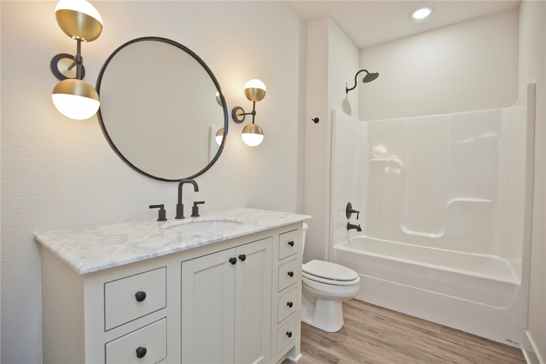 Prairie Meadows Ph I Lowell - Residential Lease