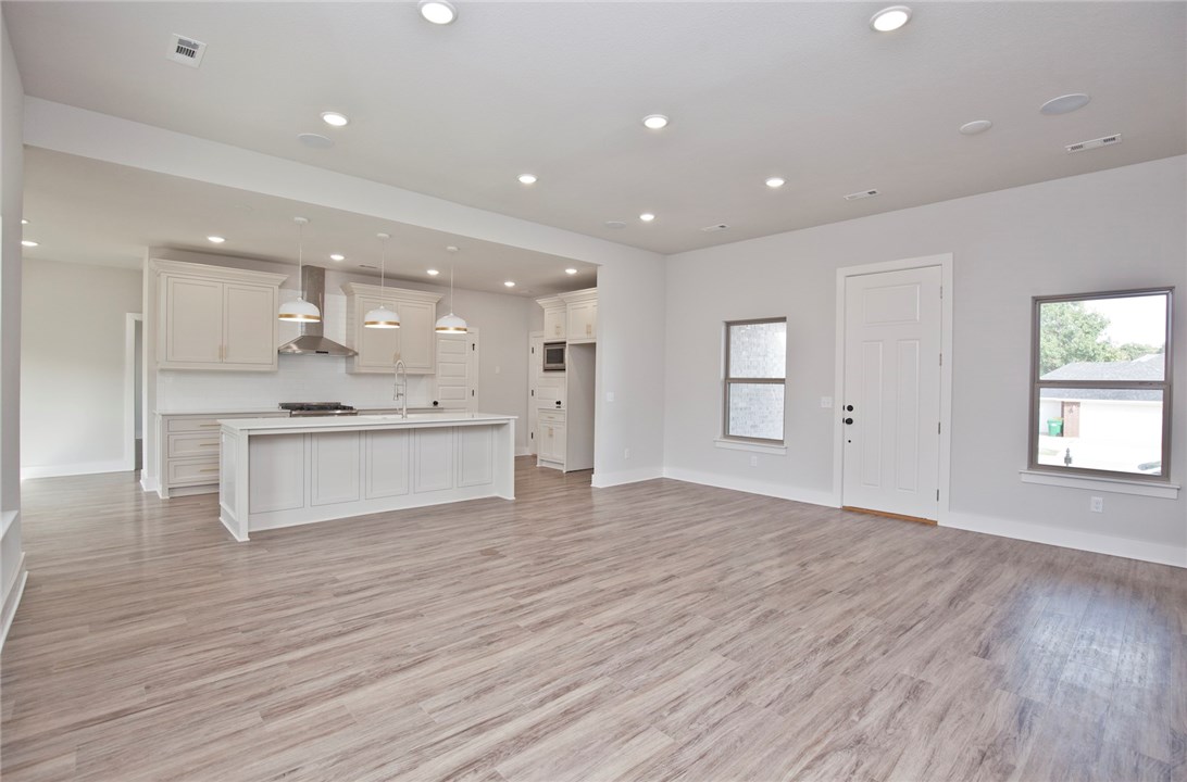 Prairie Meadows Ph I Lowell - Residential Lease