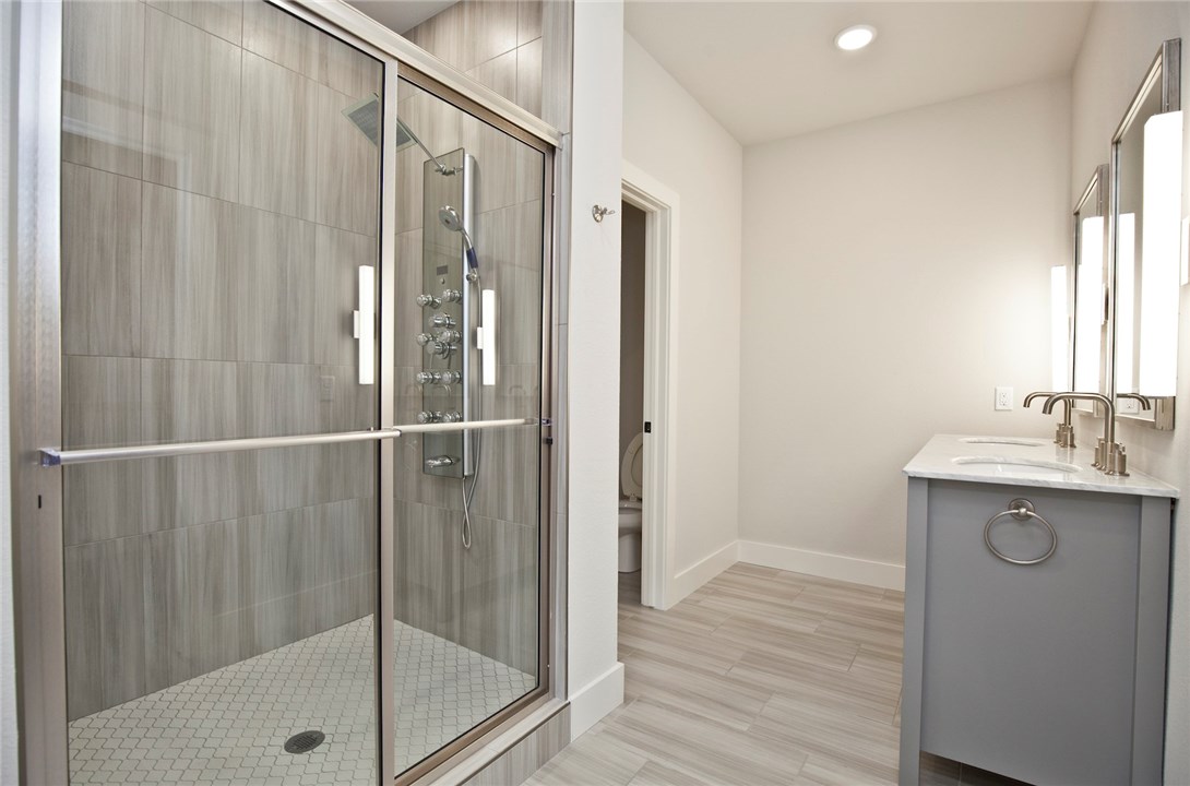 Prairie Meadows Ph I Lowell - Residential Lease