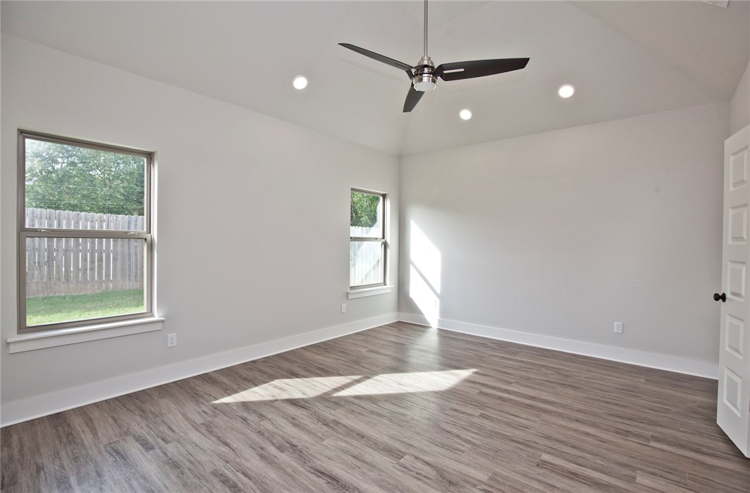 Prairie Meadows Ph I Lowell - Residential Lease