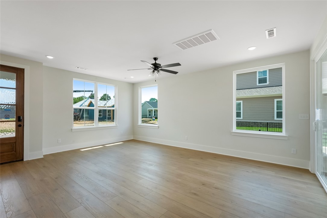 Cottages At The Park Ph Iii Springdale - Residential