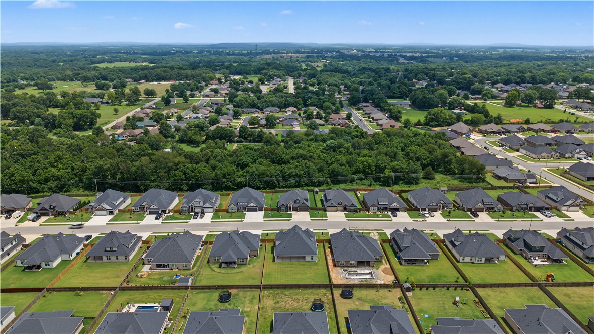 ARLINGTON SUB PH 2-PEA RIDGE - Residential