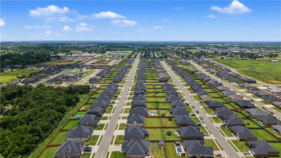 ARLINGTON SUB PH 2-PEA RIDGE - Residential