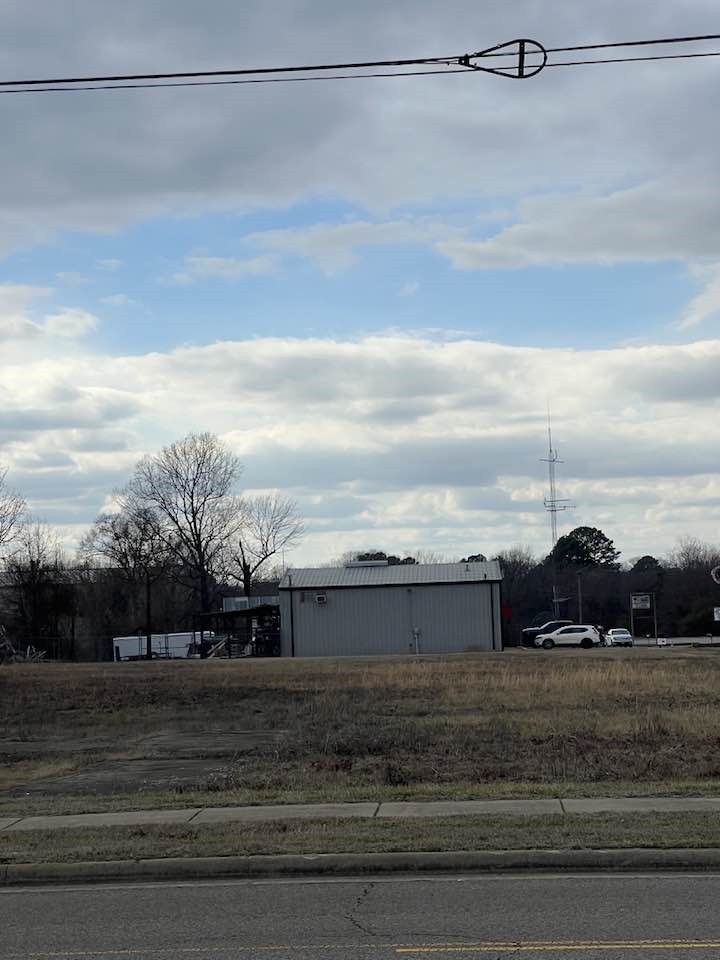 Prime Commercial Lot in a Thriving Location!
Don’t miss this exceptional opportunity to own approximately one acre of commercial land in a high-growth area of town. Ideally positioned on a corner lot with excellent visibility and access, this property is just minutes from the interstate—perfect for attracting steady traffic and maximizing business exposure. Surrounded by established businesses and ongoing development, it’s an ideal site for retail, office, service industry, or investment use. Utilities nearby and zoning in place—ready for your vision!