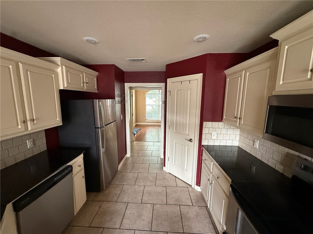 Salem Heights Sub Ph I - Residential Lease