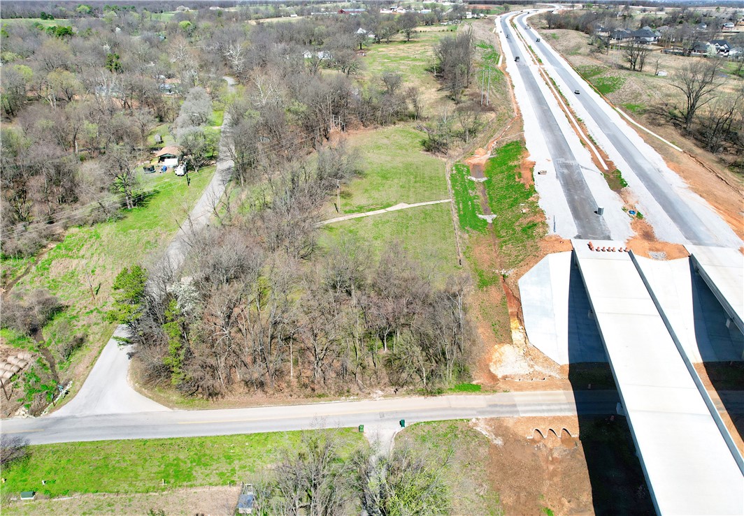 Elm Spgs Outlots - Land