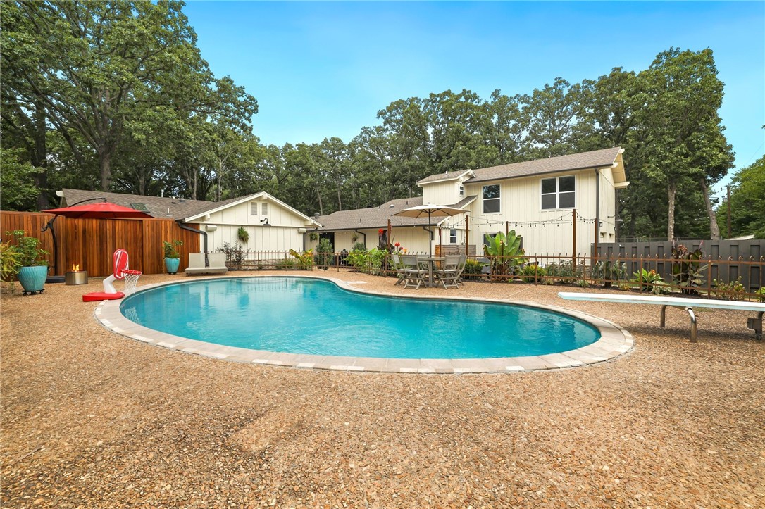 Rural Oaks Sub Rogers - Residential