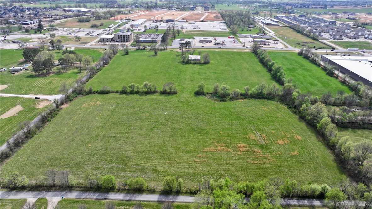 Tontitown Outlots - Land