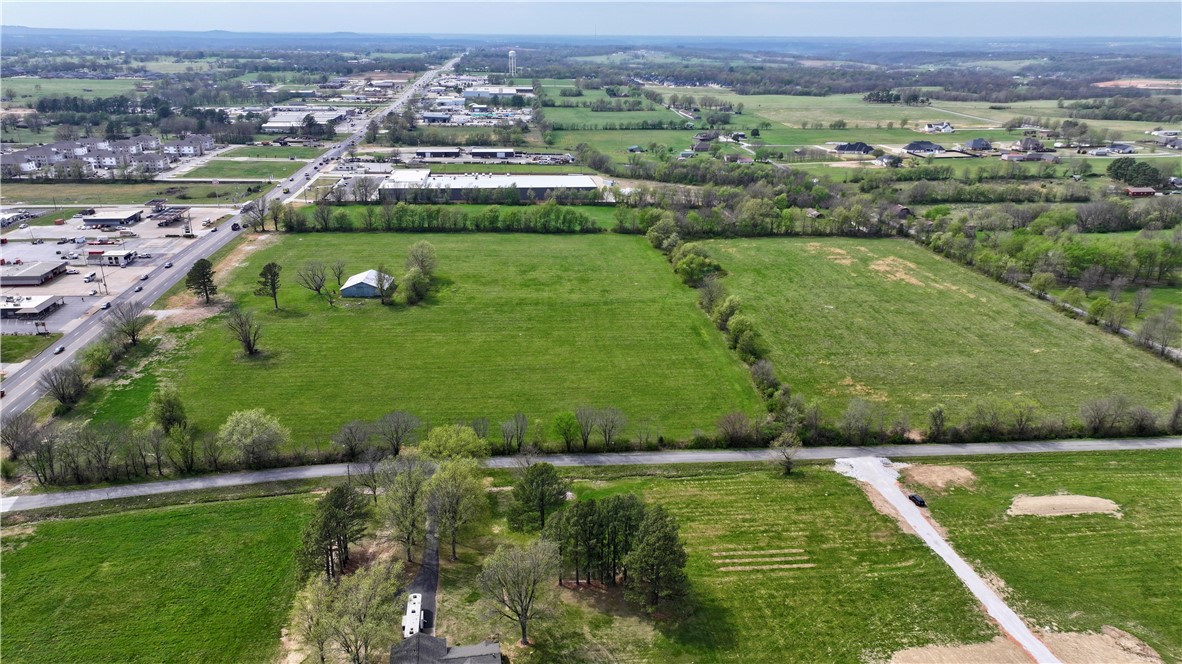 Tontitown Outlots - Land