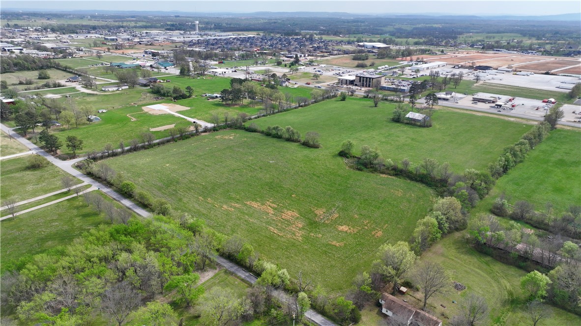 Tontitown Outlots - Land