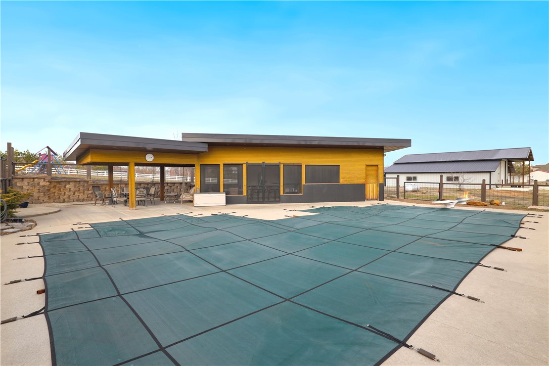 -- - Residential
