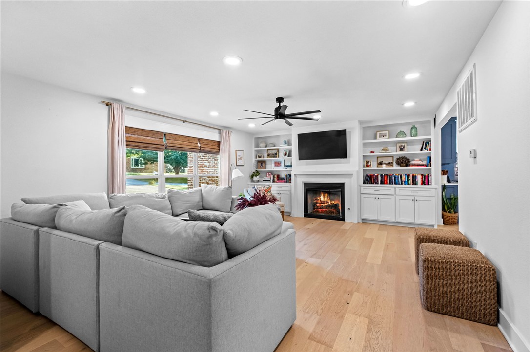 Lee Add - Residential