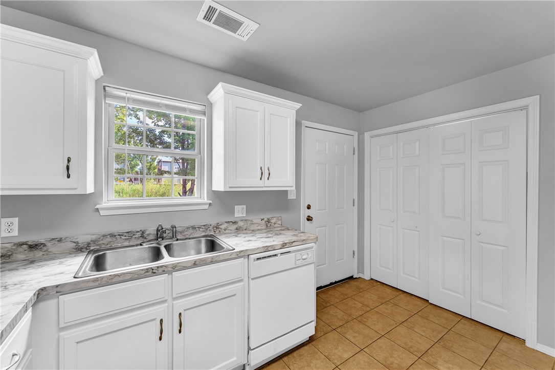 Sligo Street Condos Hpr - Residential