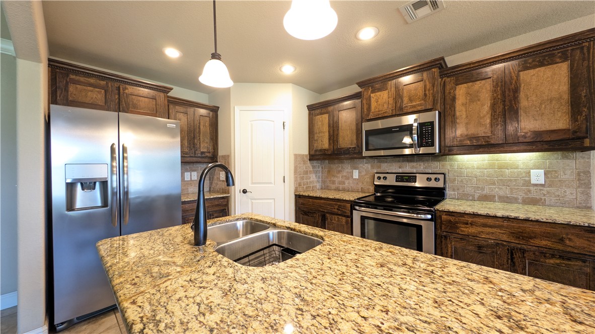 Riverwalk Farm Estate Ph II Bentonville - Residential Lease
