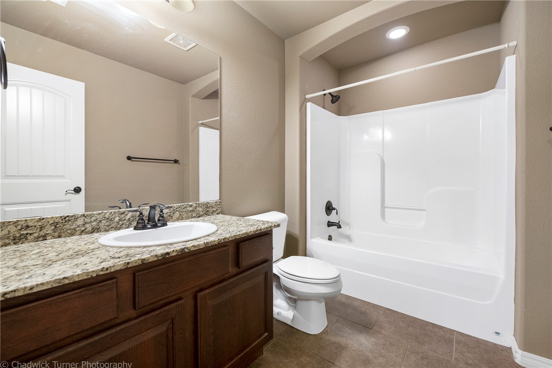Garrett Road Sub Rogers - Residential Lease