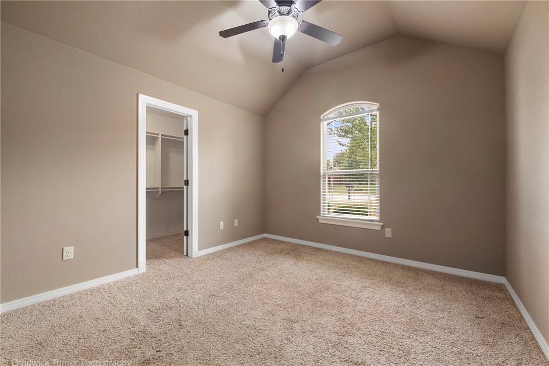 Garrett Road Sub Rogers - Residential Lease