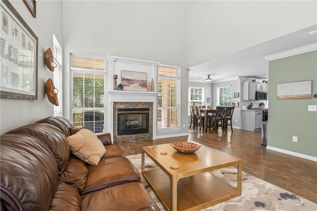 Eagle Crest - Residential